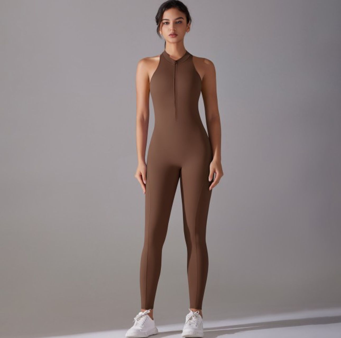 Slim fit sleeveless sports jumpsuit